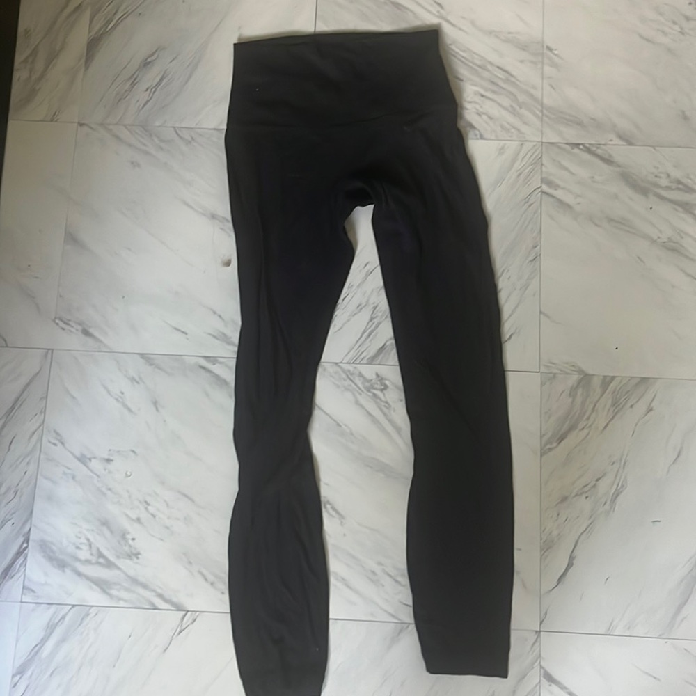 black patterned lululemon leggings